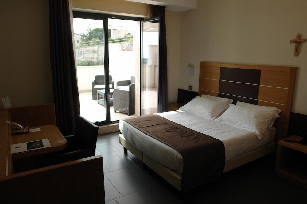 Hotel Vittoria San Giovanni Rotondo Esterno foto