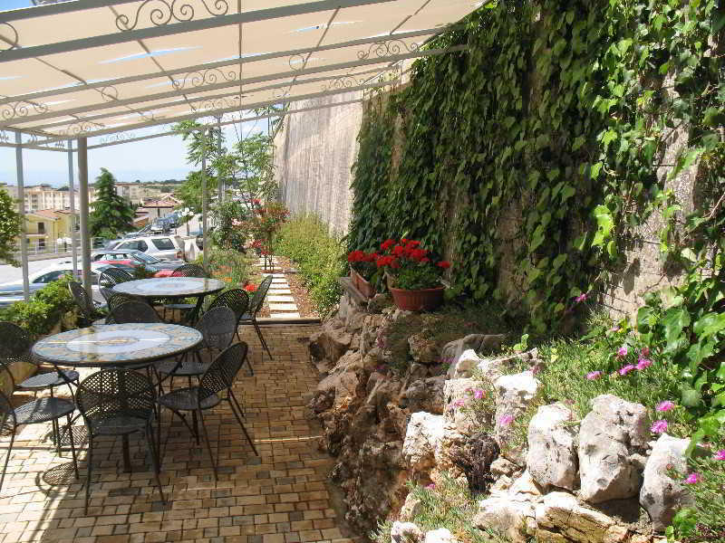 Hotel Vittoria San Giovanni Rotondo Esterno foto