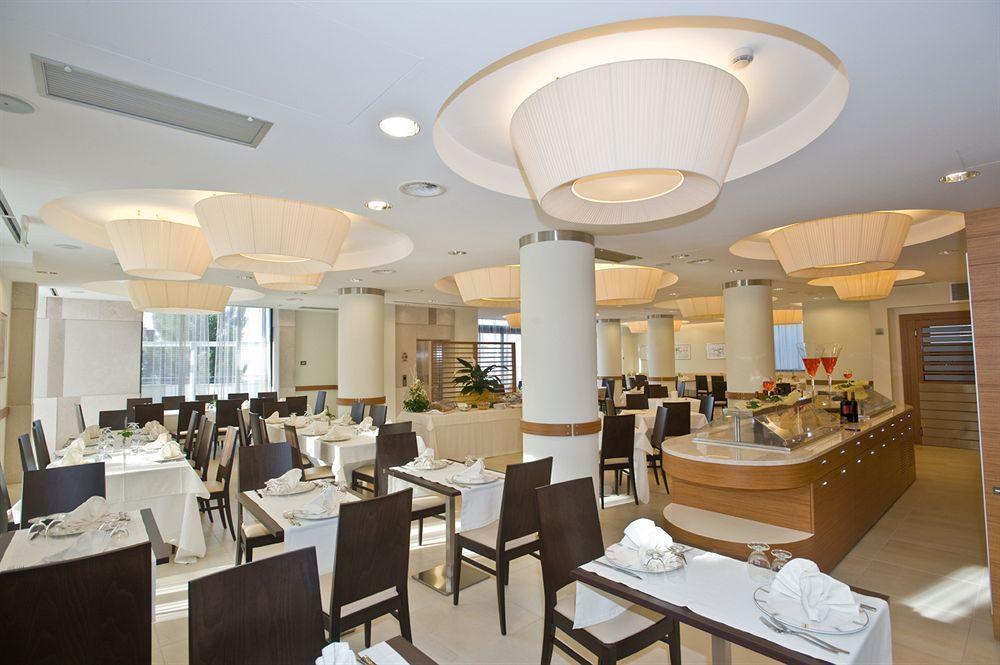 Hotel Vittoria San Giovanni Rotondo Esterno foto