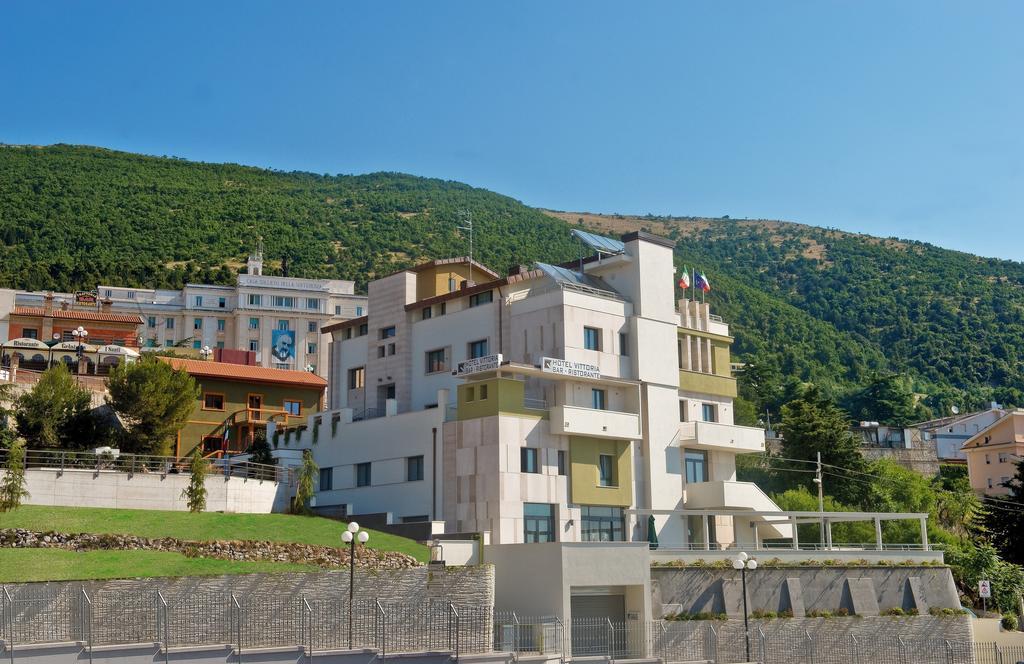 Hotel Vittoria San Giovanni Rotondo Esterno foto