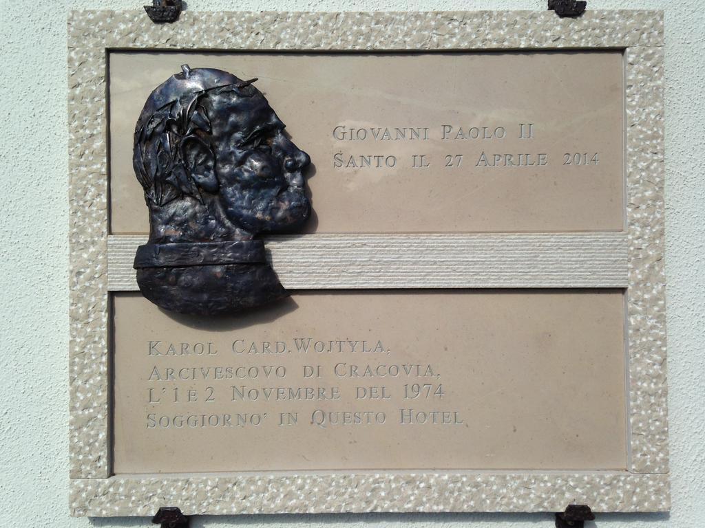 Hotel Vittoria San Giovanni Rotondo Esterno foto