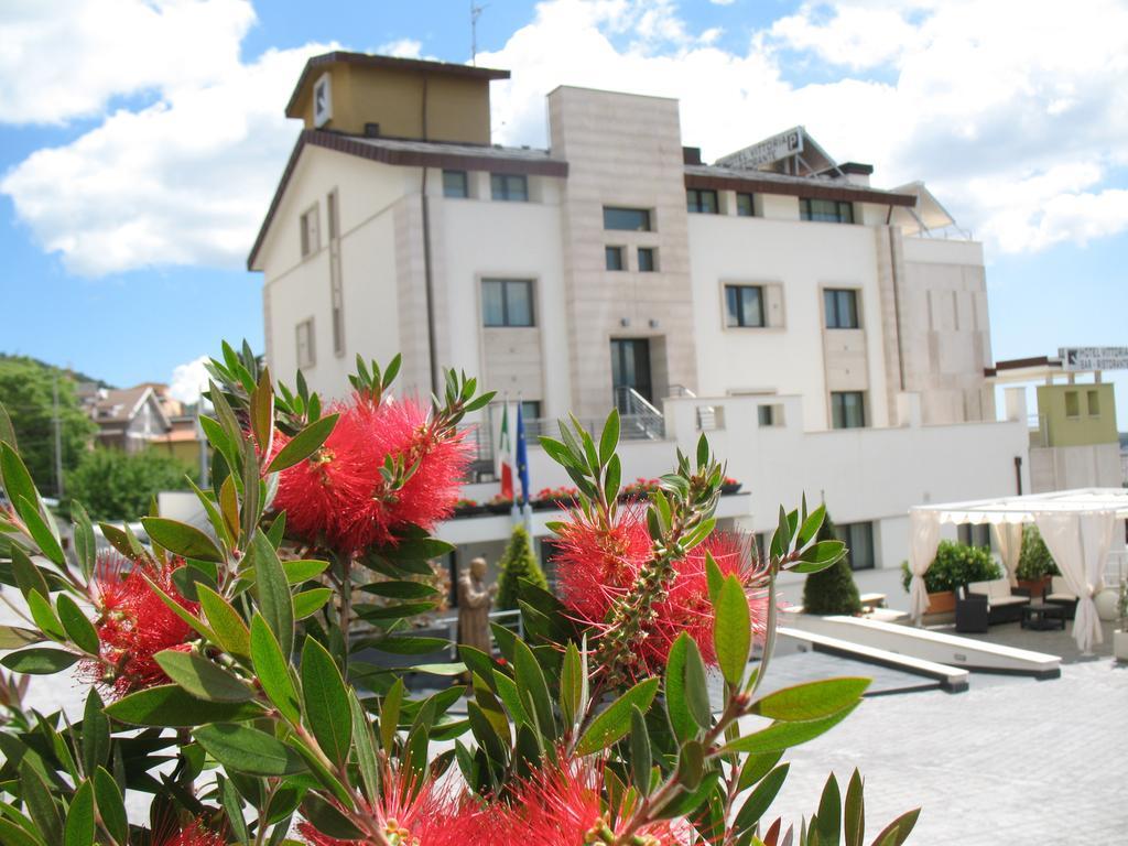 Hotel Vittoria San Giovanni Rotondo Esterno foto
