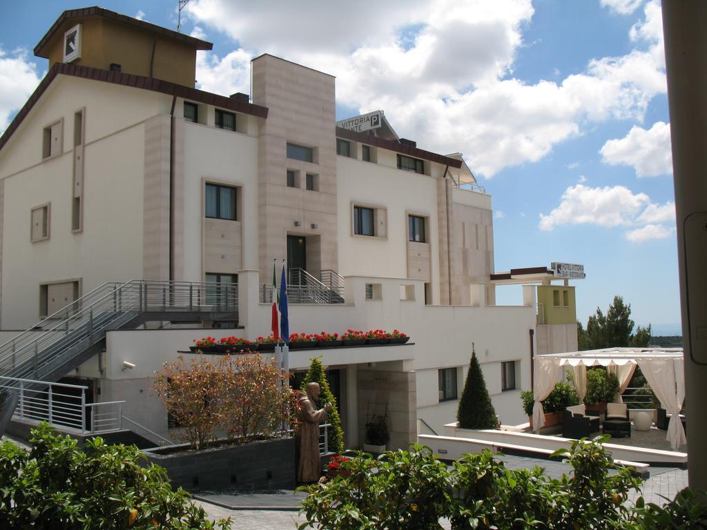 Hotel Vittoria San Giovanni Rotondo Esterno foto