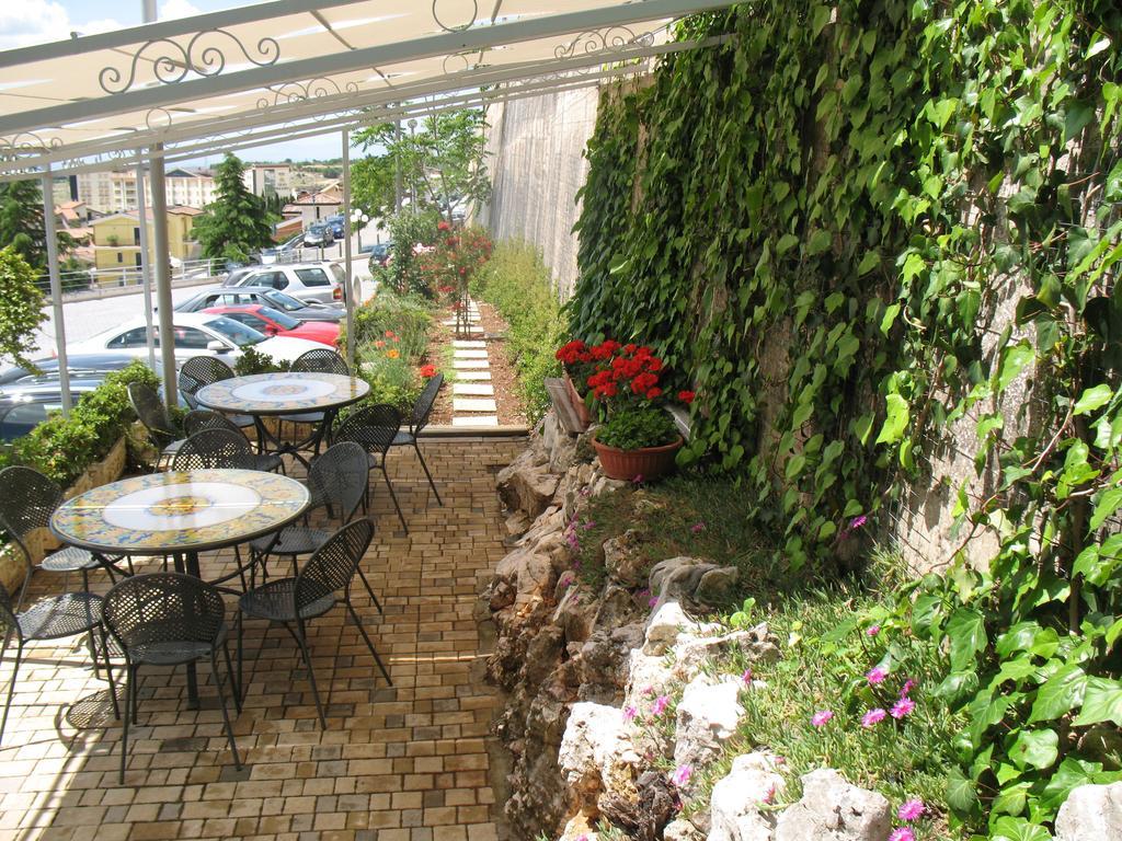 Hotel Vittoria San Giovanni Rotondo Esterno foto