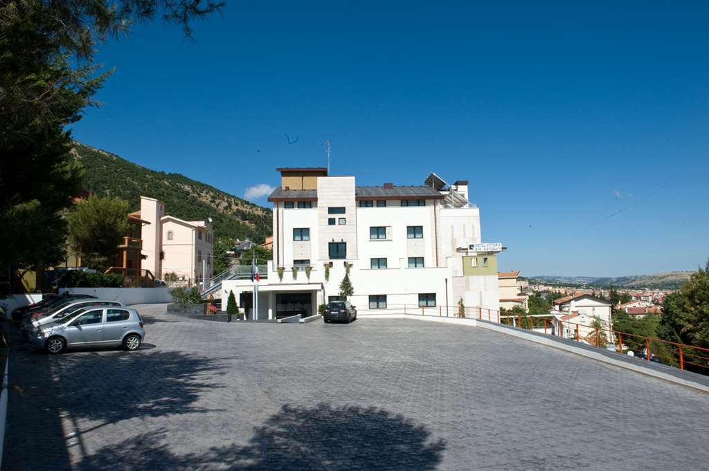 Hotel Vittoria San Giovanni Rotondo Esterno foto