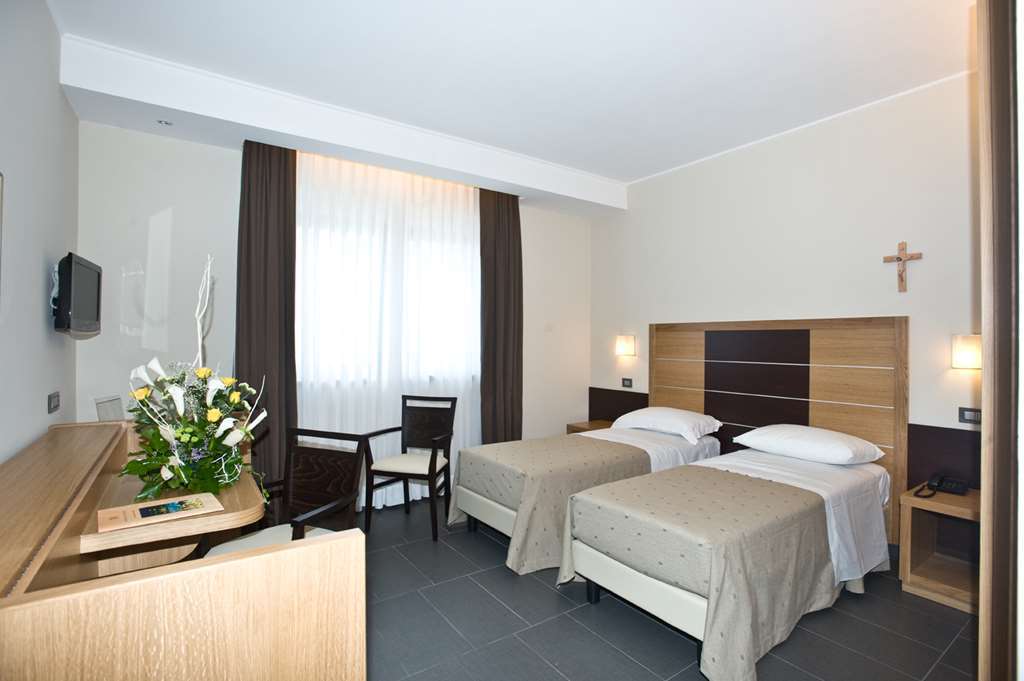 Hotel Vittoria San Giovanni Rotondo Camera foto