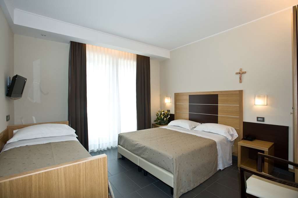 Hotel Vittoria San Giovanni Rotondo Camera foto